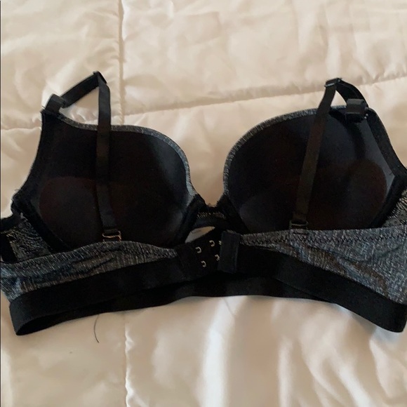 Bra - Picture 2 of 3